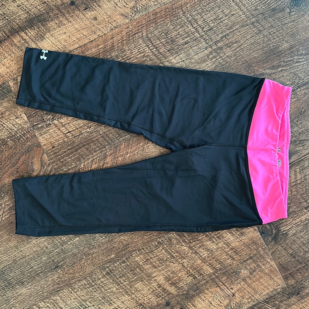 Women’s Under Armour Heat Gear Capri- Small
